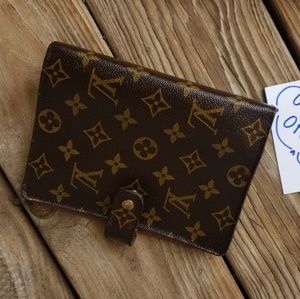 Louis Vuitton Agenda MM
